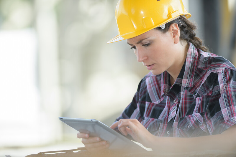 Woman-Construction-AdobeStock_214078132